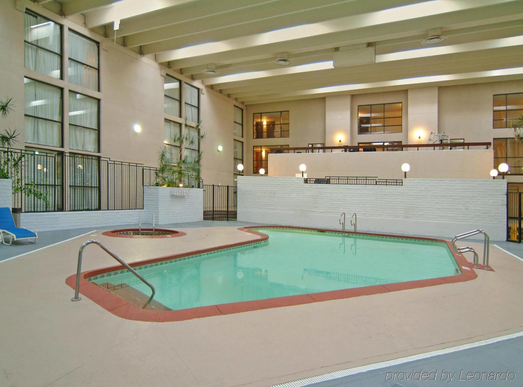 Red Lion Hotel ファーミントン 設備 写真
