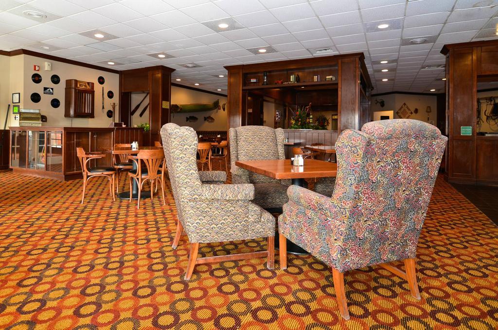 Red Lion Hotel ファーミントン レストラン 写真